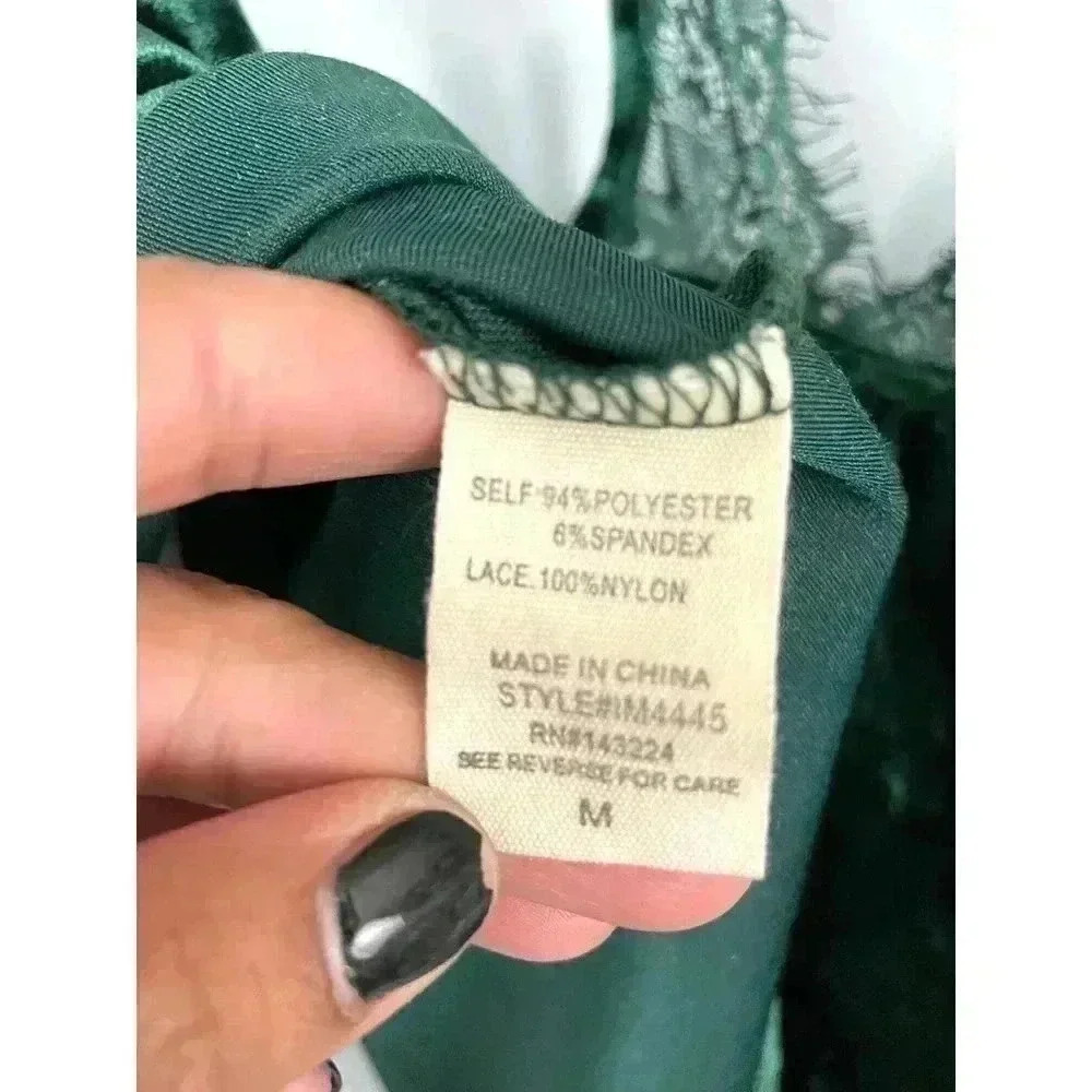 illa illa Green Velvet Tank Top MEDIUM Lace Trim Women's - Picture 3 of 11